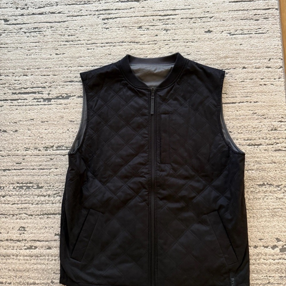 BYLT Basics Hi-Lo Reversible Bomber Vest Black And Gray Relaxed Fit Men’s Large